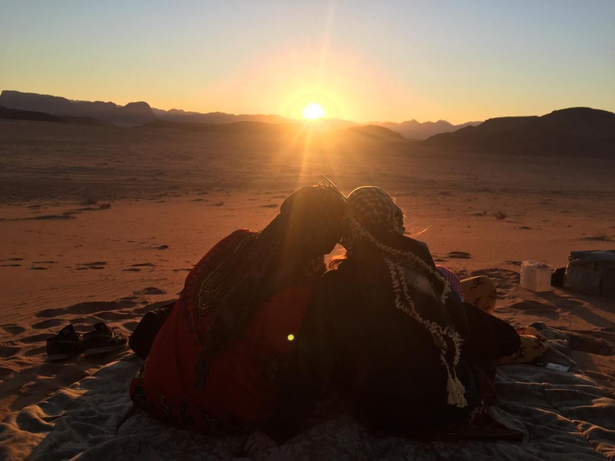 Wadi Rum-Bedouin Tents And Jeep Tours Ngoại thất bức ảnh