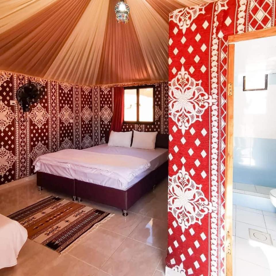 Wadi Rum-Bedouin Tents And Jeep Tours Ngoại thất bức ảnh